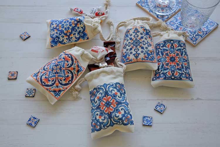 Portuguese Blue and Orange Tile Drawstring Bags - Pack of 5 units 6 x 4 in // 15 x 10 cm